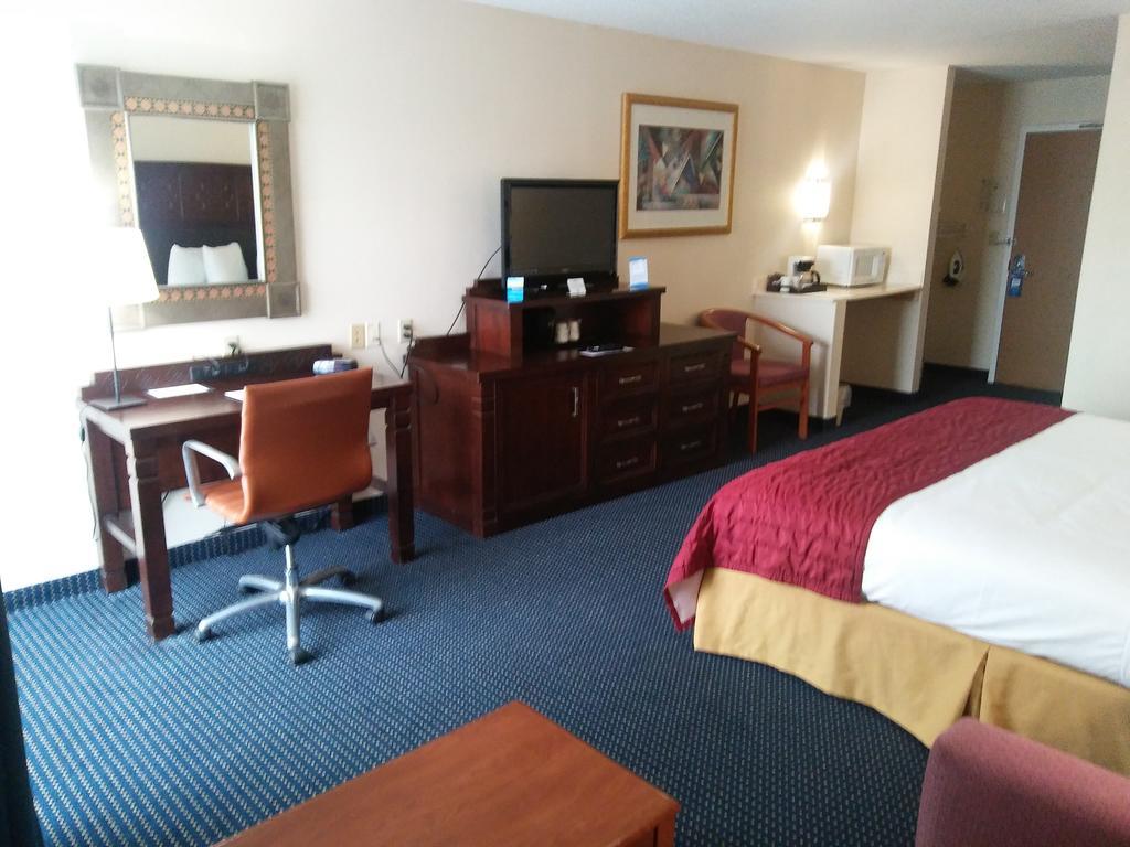 Garnet Inn & Suites オーランド エクステリア 写真
